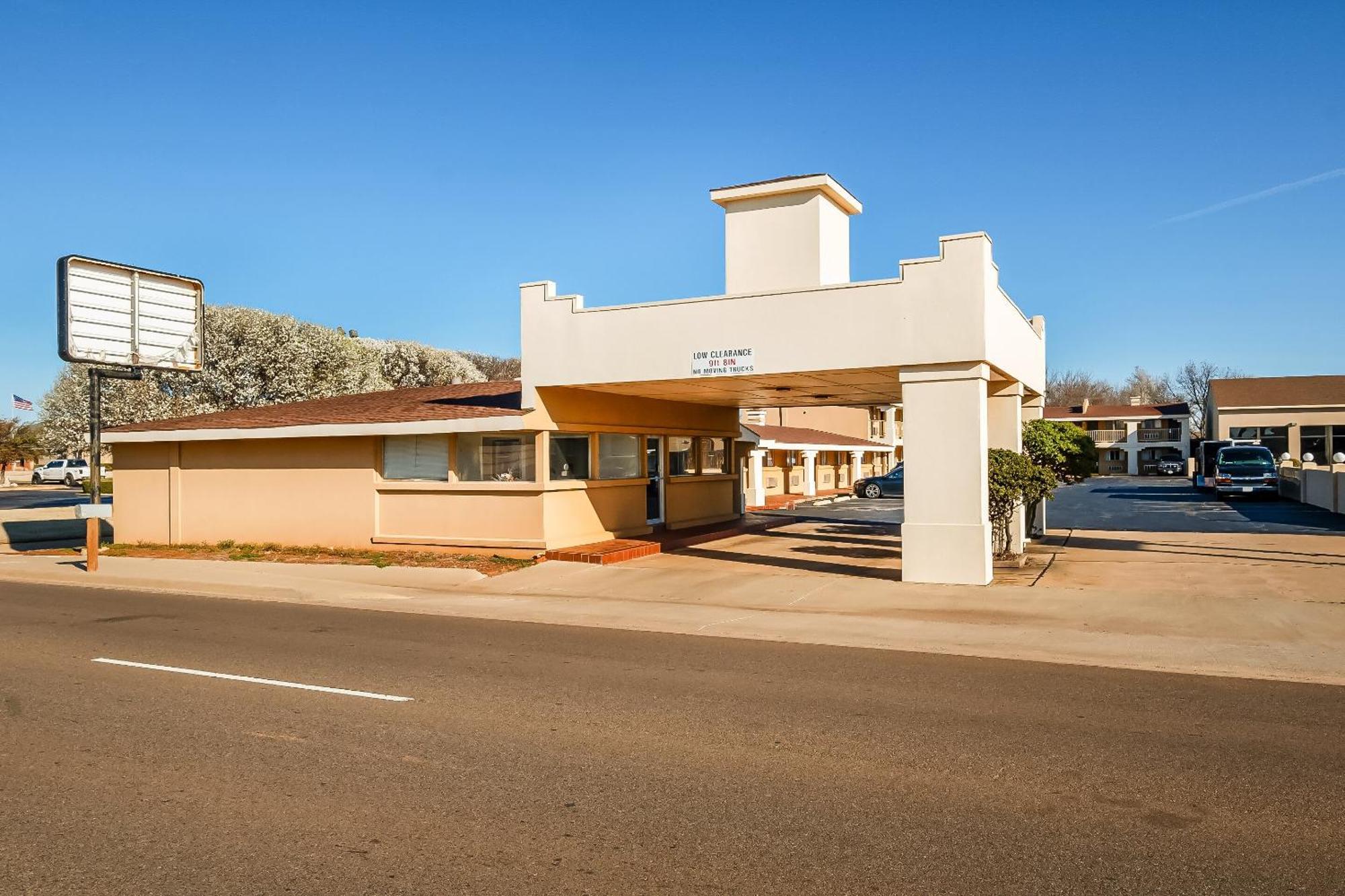 Hotel Oyo Elk Ok Route 66